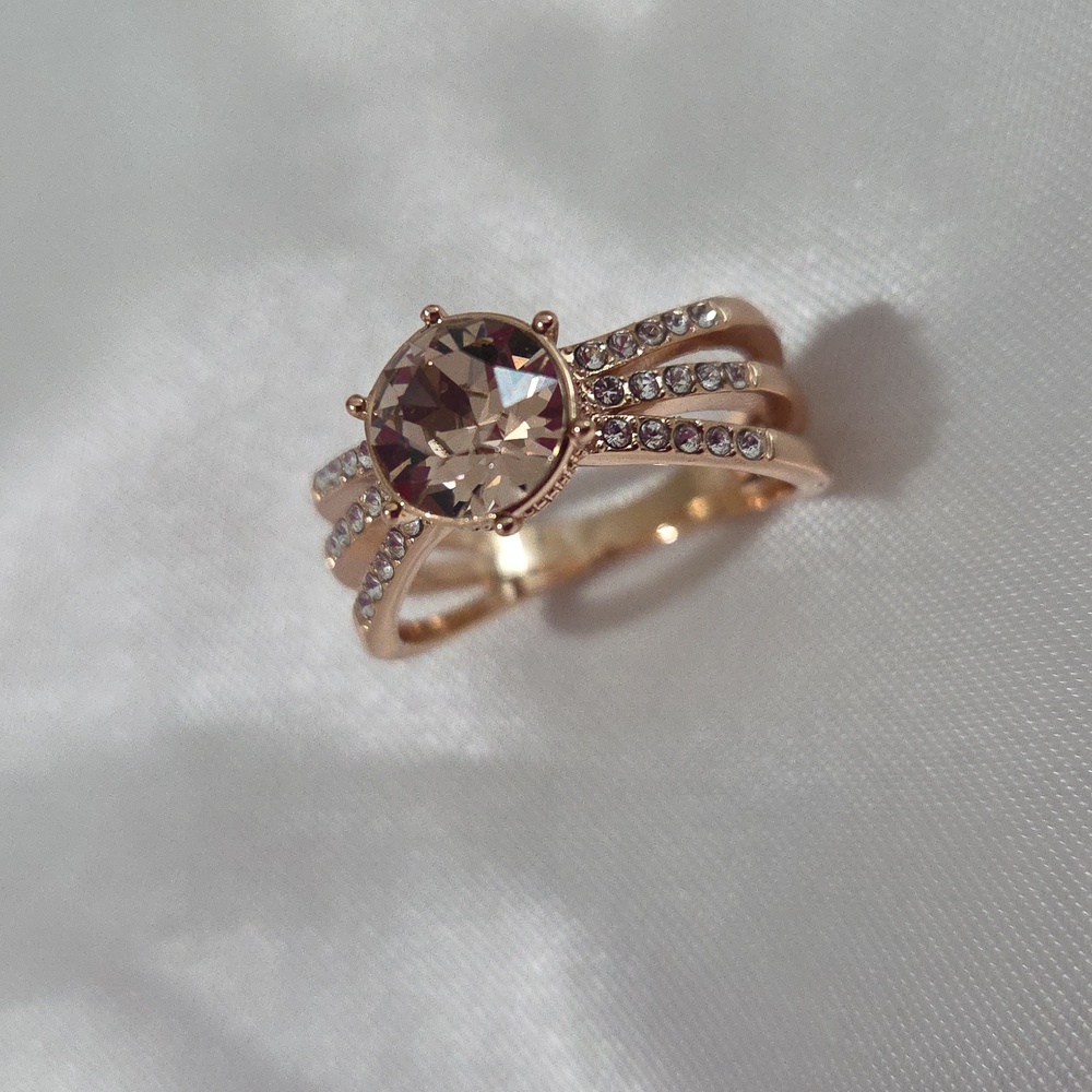 18K Rose Gold Plate Real Swarovski Crystals Champgne Women Ring Size 7